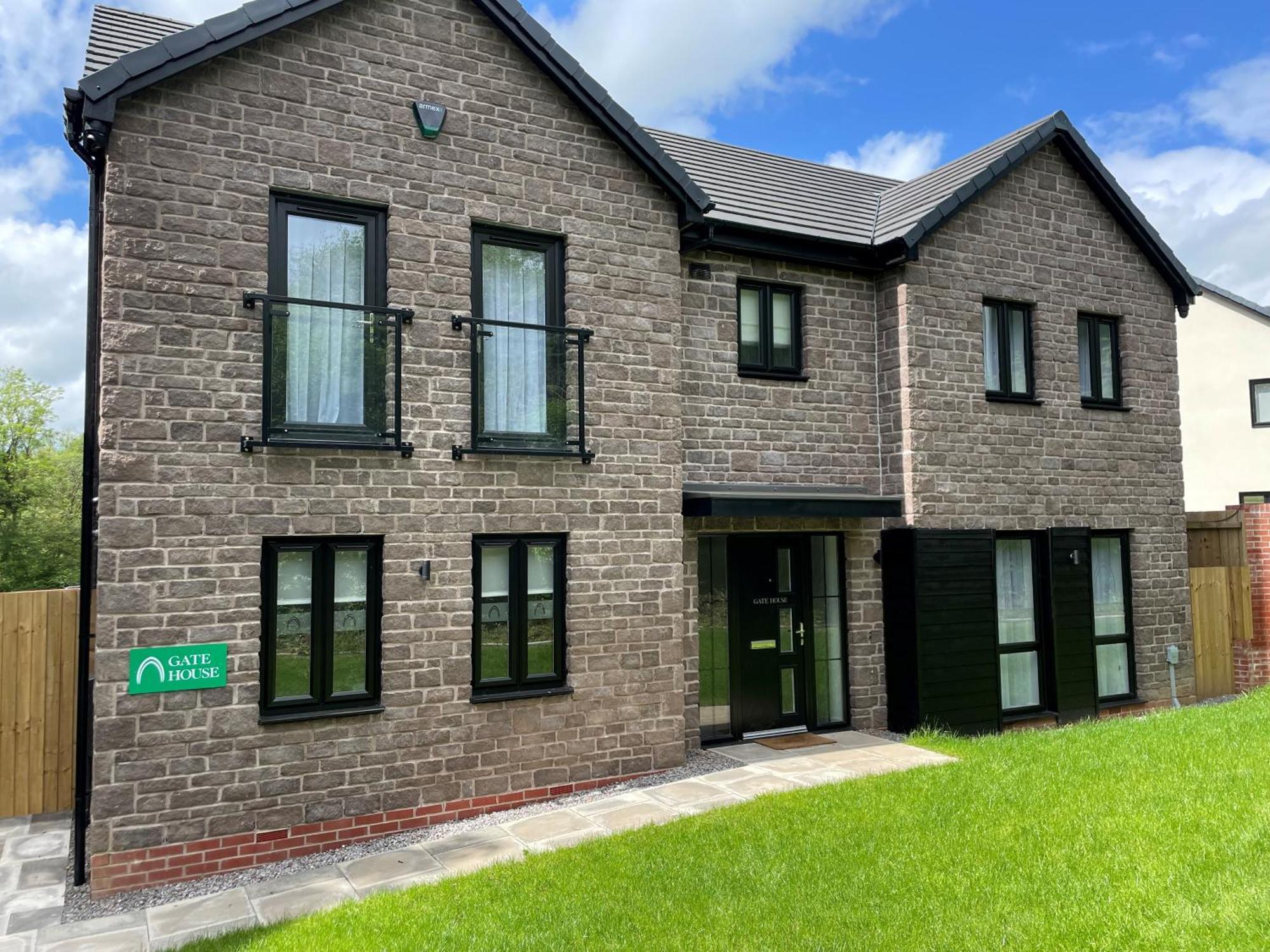 Hostal Pencoed House Estate  Cardiff Exterior foto